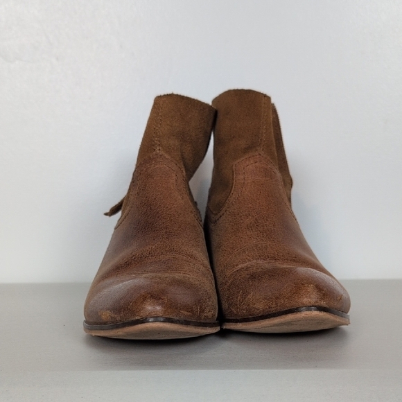 Frye and Co. Rubie Ankle Bootie - Picture 2 of 13